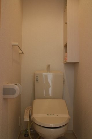 物件内観写真11　(トイレ)