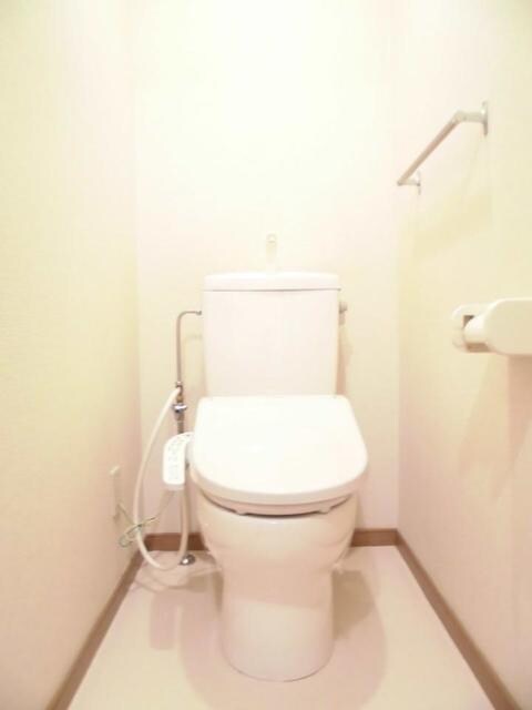 物件内観写真8　(トイレ)