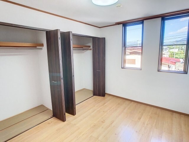 物件内観写真2　(リフォーム中のお写真になります。)