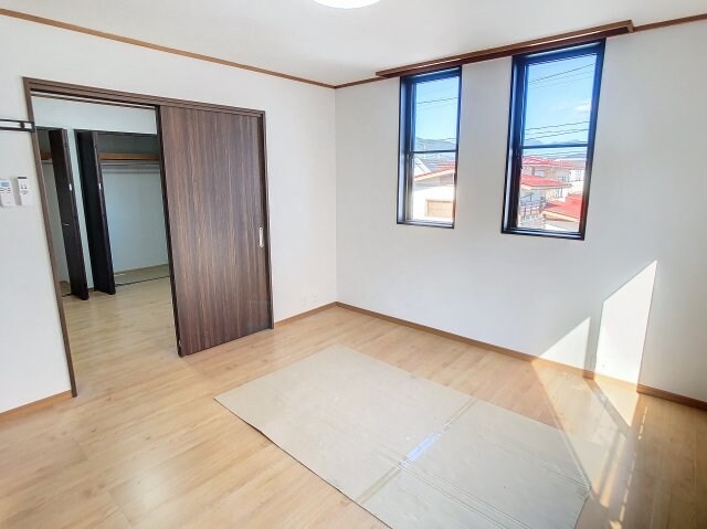 物件内観写真9　(リフォーム中のお写真になります。)