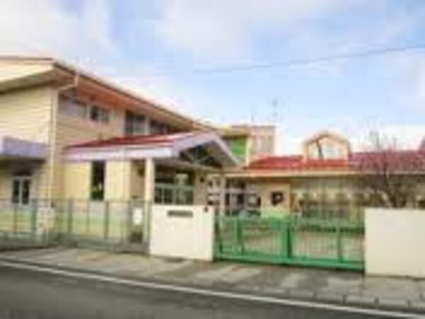 周辺環境(月かげ幼稚園 921m)