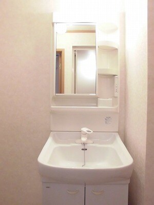 物件内観写真7　(洗面所)