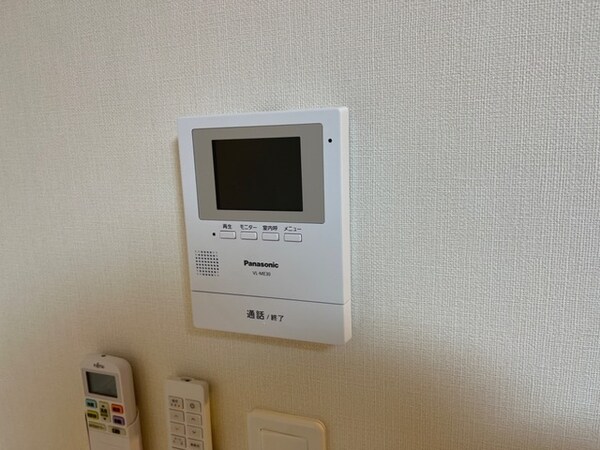 セキュリティ(カメラ付インターホン(イメージ))