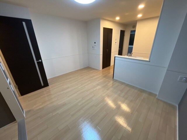 物件内観写真4　(リビング(イメージ))