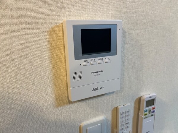 セキュリティ(カメラ付インターホン(イメージ))