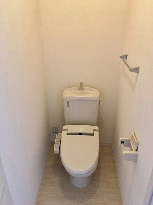 物件内観写真7　(トイレ)