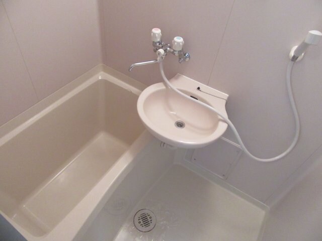 物件内観写真6　(ゆったり過ごせるお風呂です)