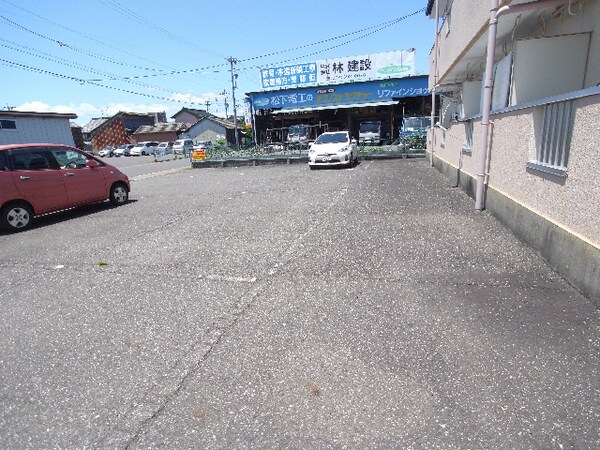 駐車場(駐車場)