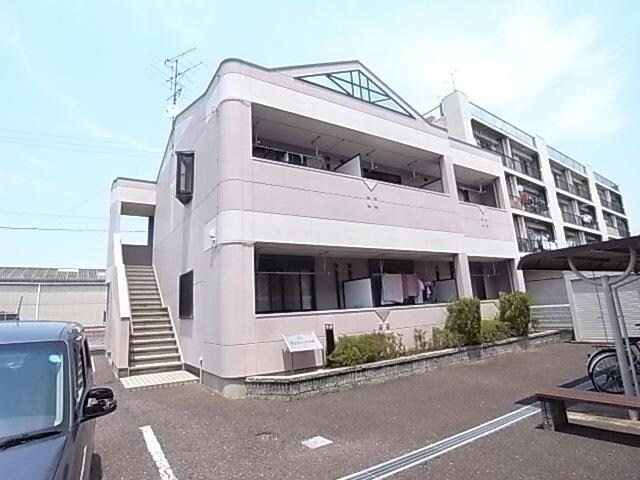 サンフィット小柳Ⅱの物件外観写真