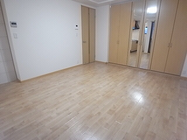 物件内観写真13　(リビングダイニング)