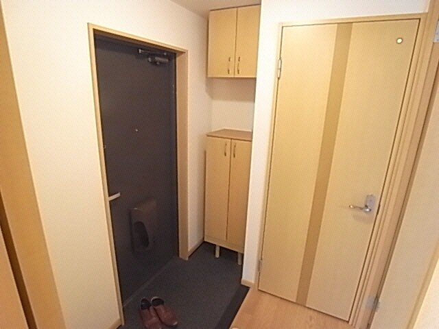 物件内観写真15　(玄関)