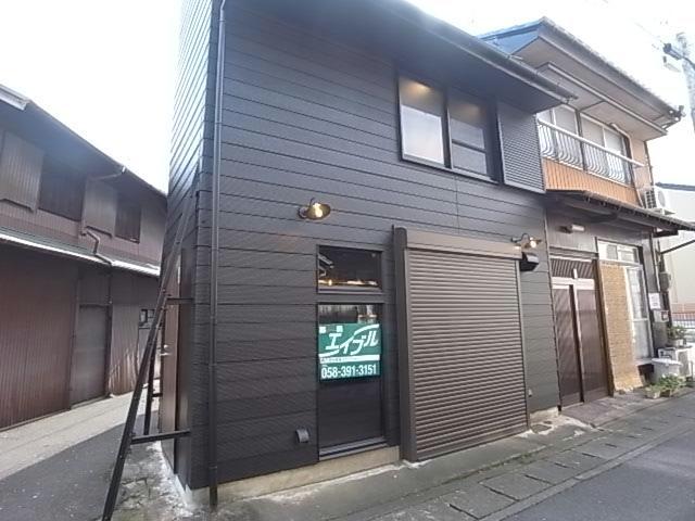 竹鼻駅前住居付き店舗