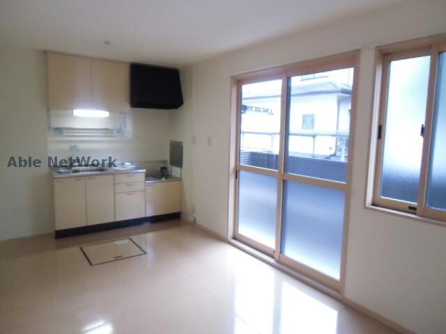 物件内観写真3　(同棟別部屋写真)