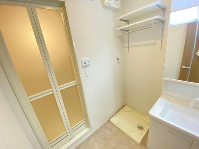 物件内観写真15　(同型タイプ)