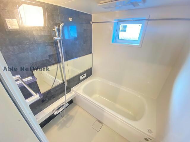 物件内観写真13　(同型タイプ)