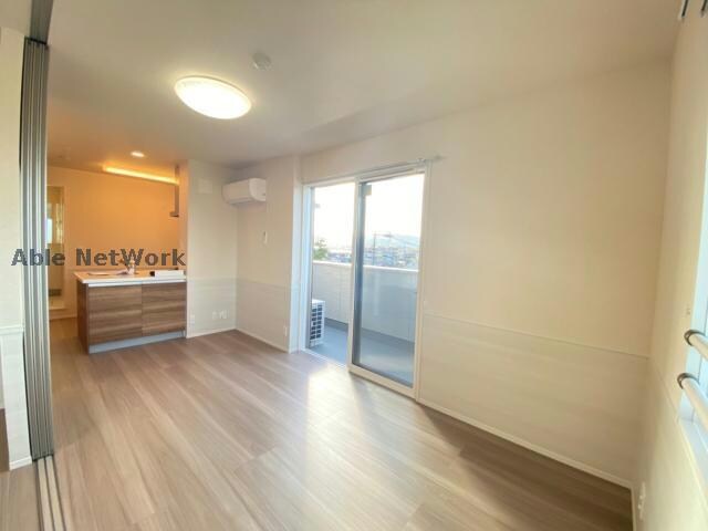 物件内観写真17　(同型タイプ)