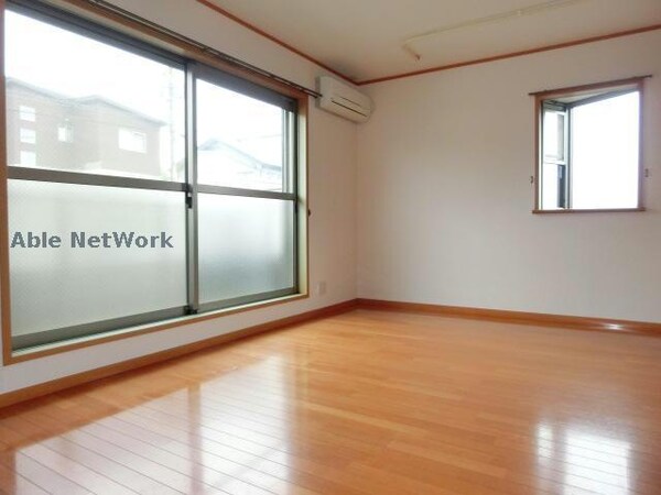 居室（その他）(同棟別部屋)