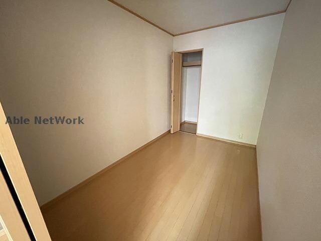 物件内観写真6　(同棟102号室写真)