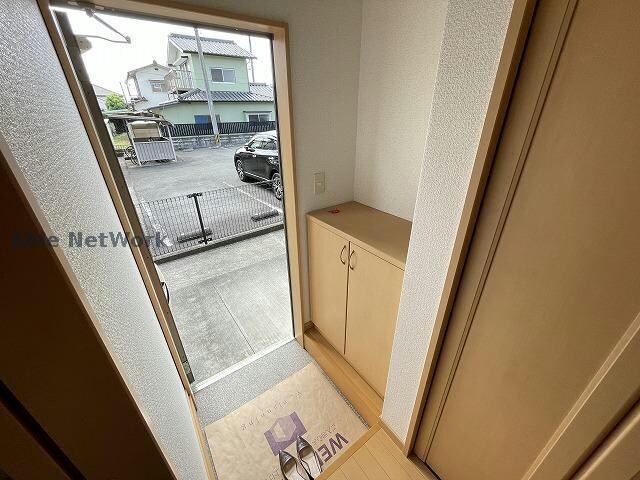 物件内観写真12　(同棟102号室写真)