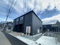 コンフィアンサ　クワトロの外観写真