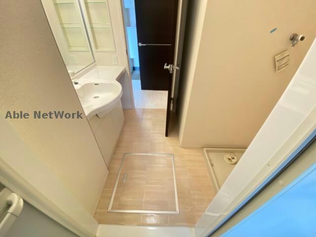 物件内観写真28　(別号室写真)