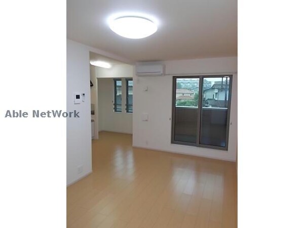 リビングダイニング