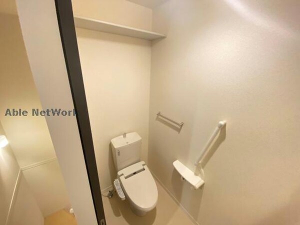 トイレ(別棟同型タイプ)