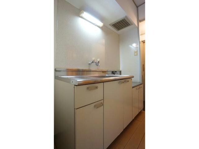 物件内観写真6　(2口ガスコンロ付きます♪)