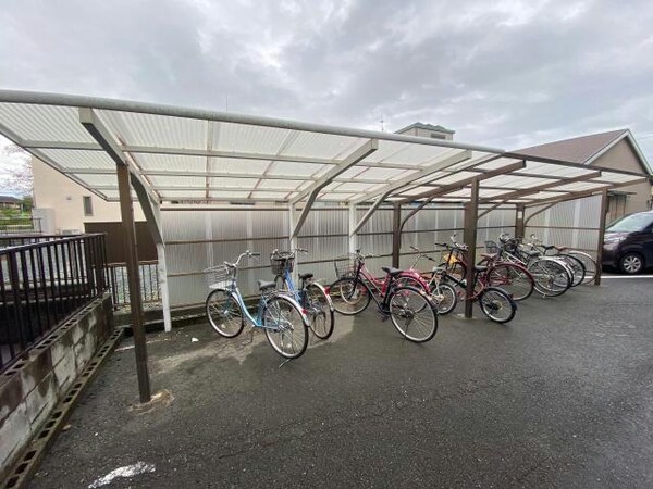 駐輪場(駐輪場代　無料♪)