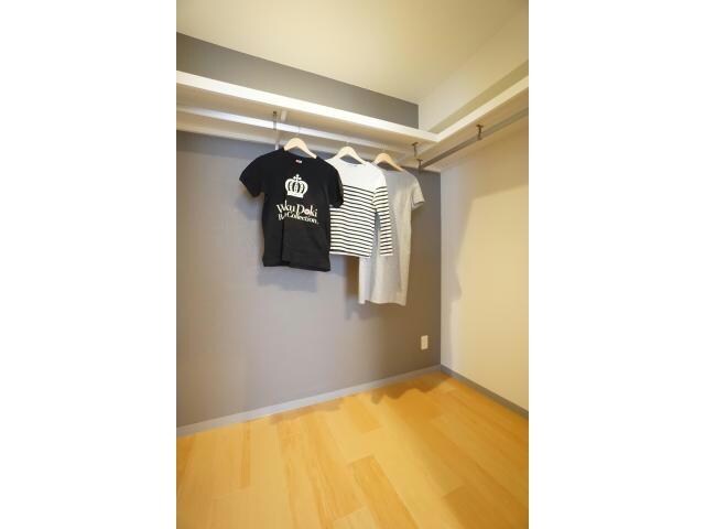物件内観写真8　(ウォークインクロゼット)
