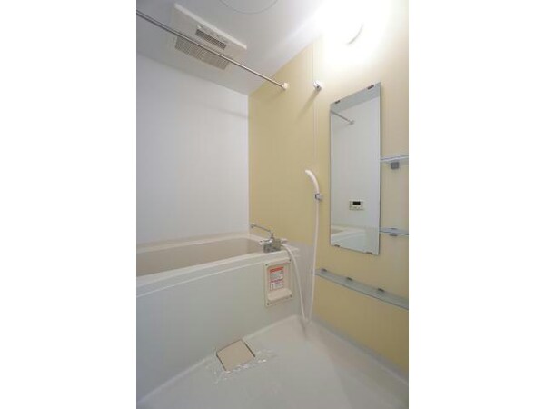 バス／シャワールーム等(浴室換気乾燥機付き)