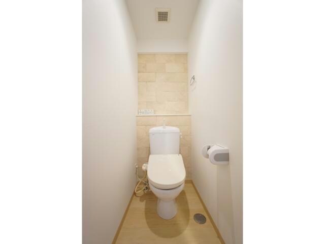 物件内観写真10　(トイレ)