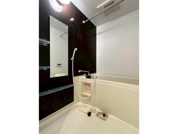 バス／シャワールーム等(浴室換気乾燥機つき)