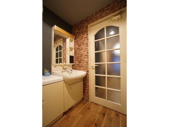 物件内観写真7　(洗面スペース)