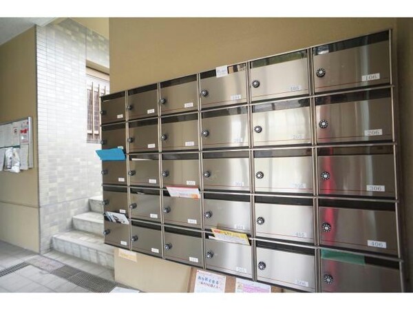 建物設備(集合郵便受け)