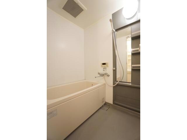 物件内観写真13　(浴室)