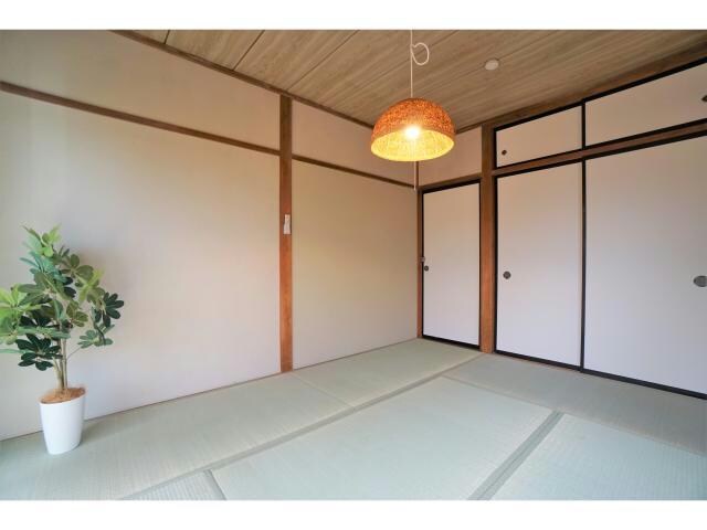 物件内観写真6　(収納)