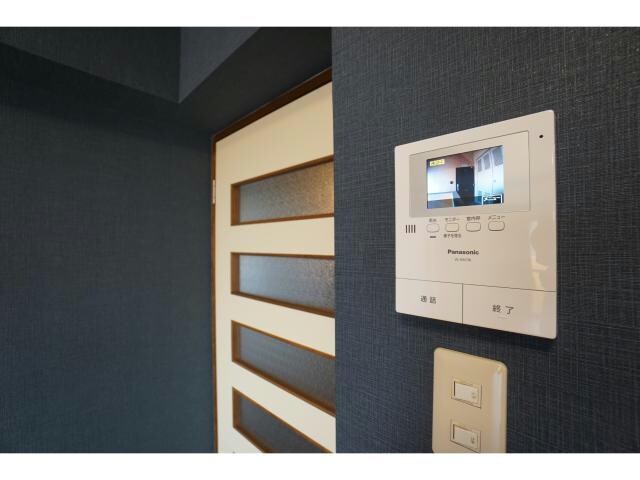 物件内観写真13　(カラーTVモニターホン〇)