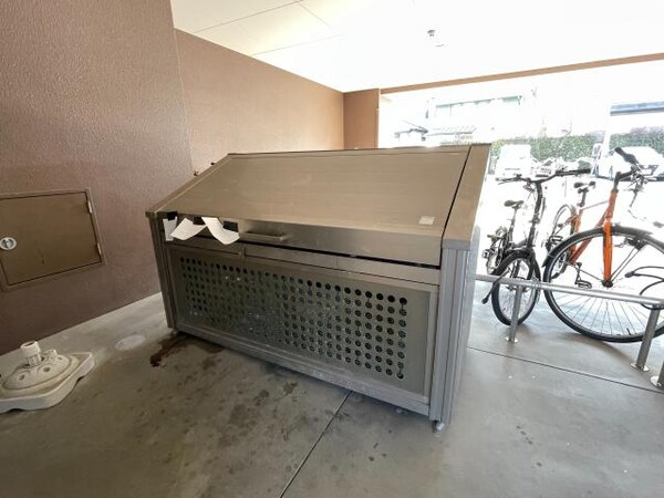 建物設備(敷地内ゴミ置場)
