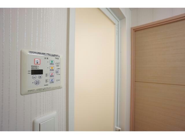 物件内観写真14　(浴室換気乾燥機)