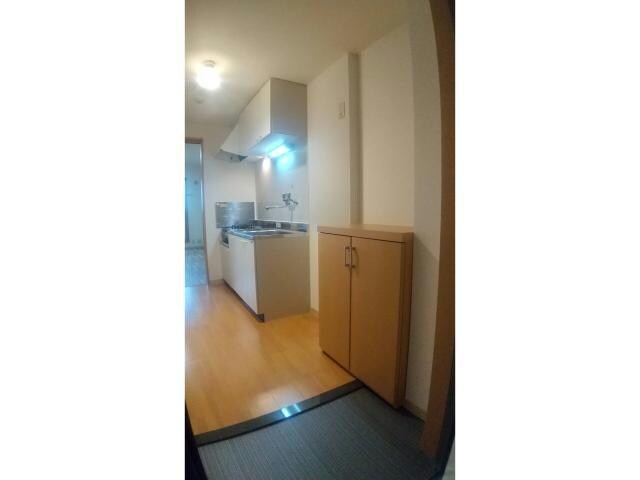 物件内観写真16　(下足入れ)