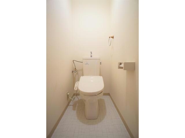物件内観写真16　(温水洗浄便座付)
