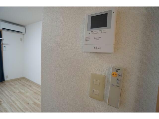 物件内観写真15　(カラーTVモニターホン)
