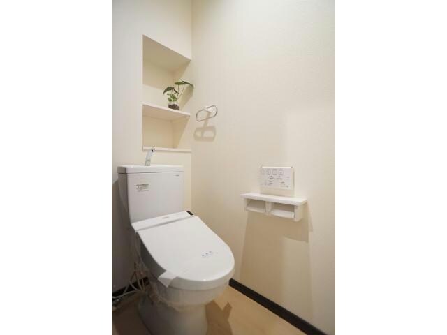 物件内観写真13　(温水洗浄便座)