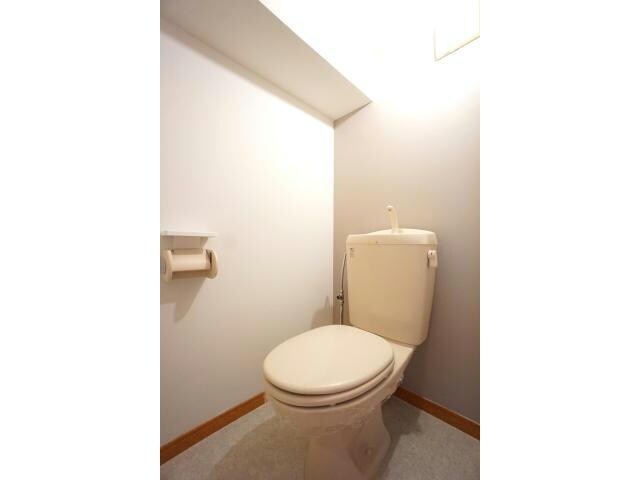 物件内観写真11　(温水洗浄便座設置)