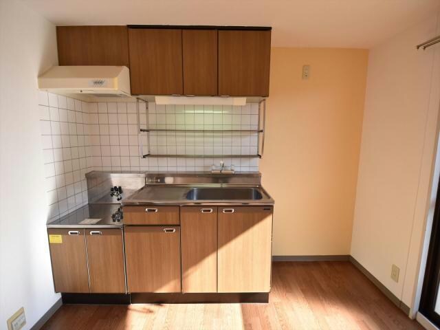 物件内観写真7　(※同物件他室です)