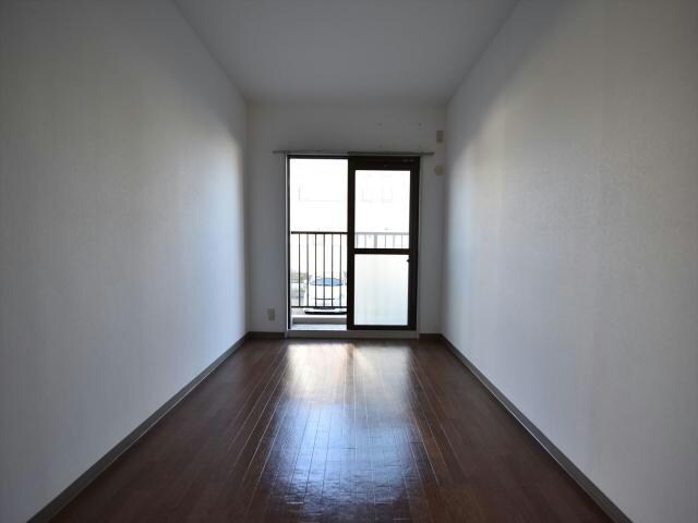 物件内観写真10　(※同物件他室です)