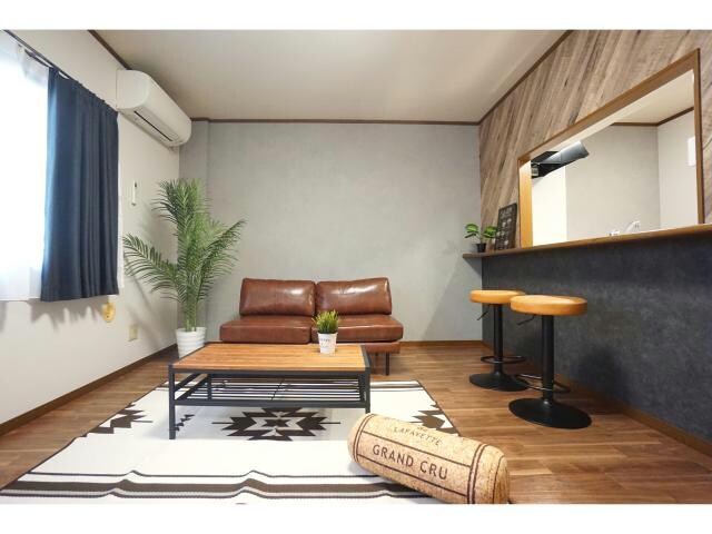 物件内観写真3　(家具家電付きルーム！)