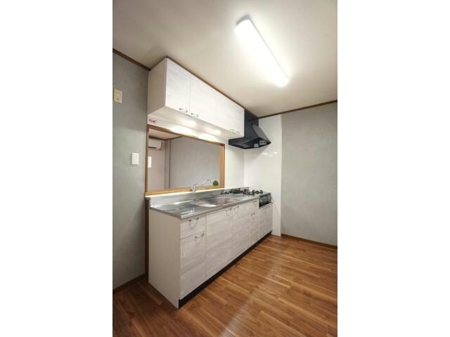 物件内観写真7　(2口ガスコンロ付き)