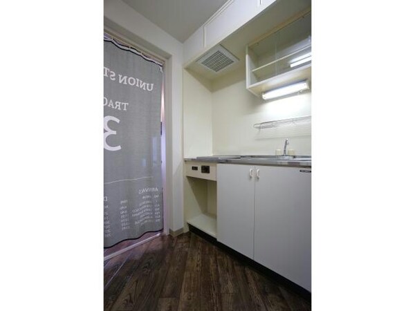 キッチン(IHクッキングヒーター付き)